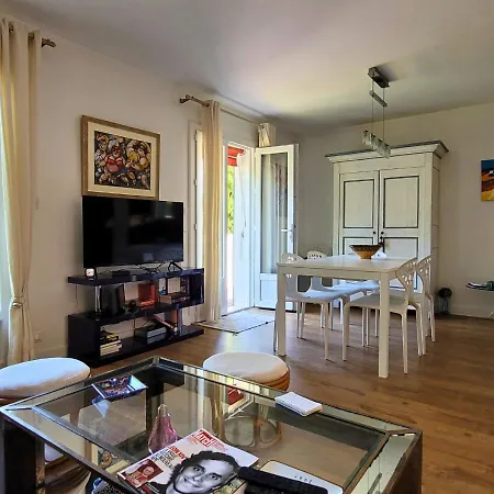 Vila Galleben - Coquette Et Confortable Maison
